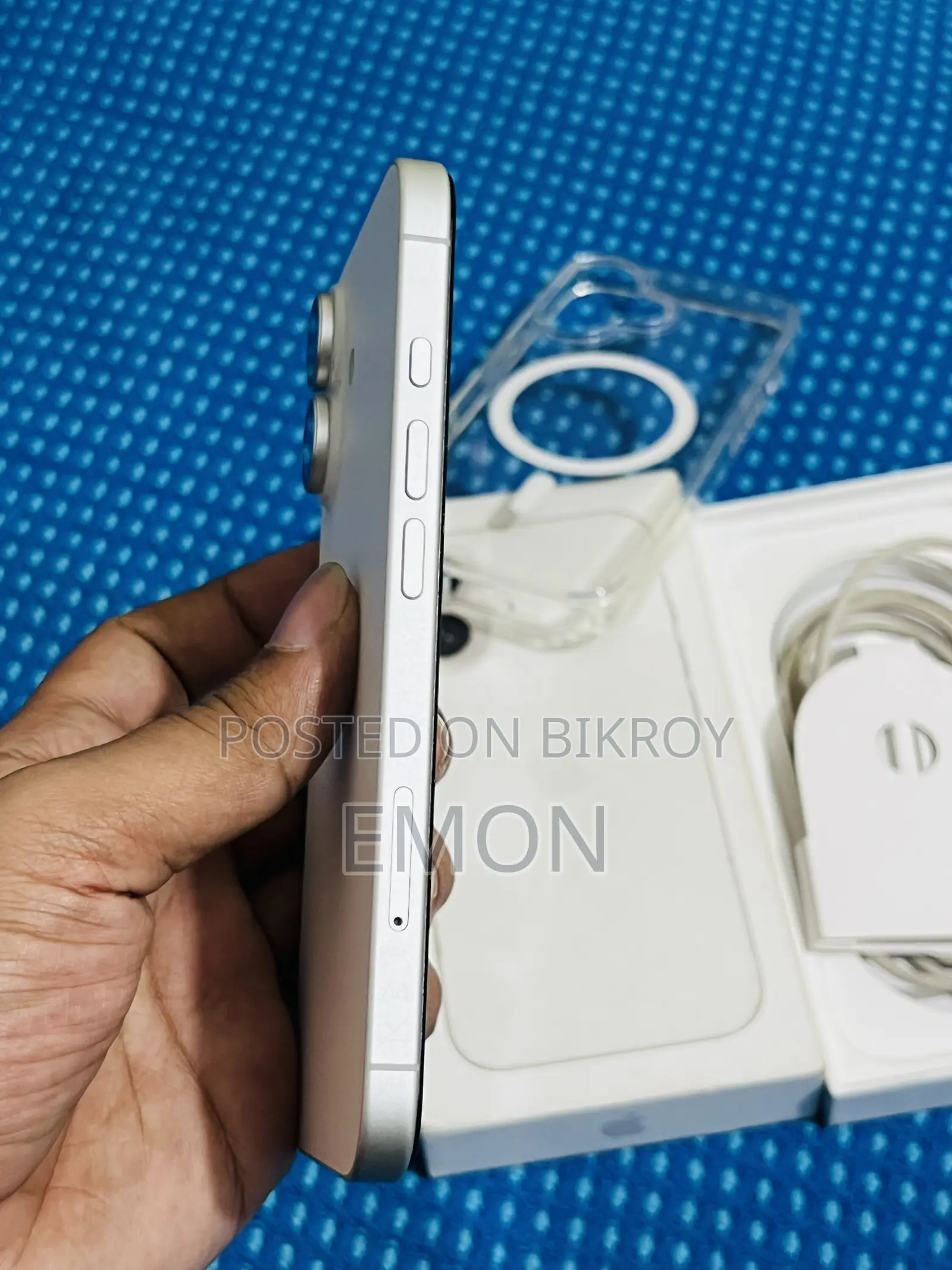 অ্যাপল আইফোন ১৬ ২৫৬ জিবি সাদা