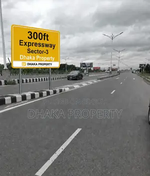 On 300ft Rd 10 Katha Commercial North At Sector-3