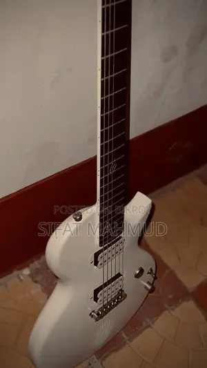 Enya Nova Go Sonic. Smart Audio Electric Guitar. Free Headphones