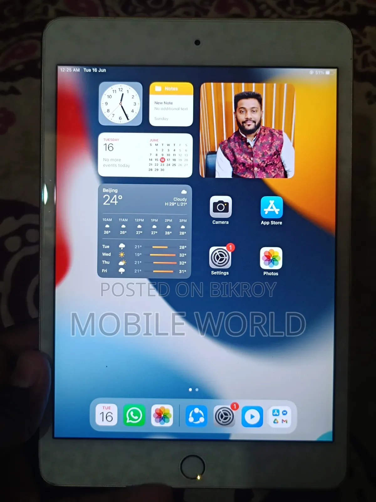 Apple iPad mini 4 64 GB Red