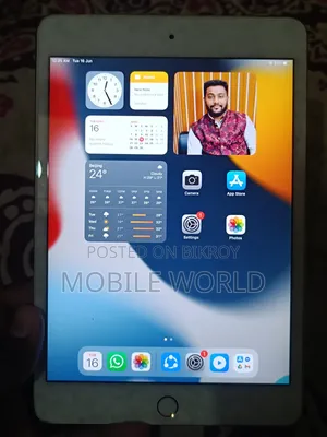 Apple iPad mini 4 64 GB Red