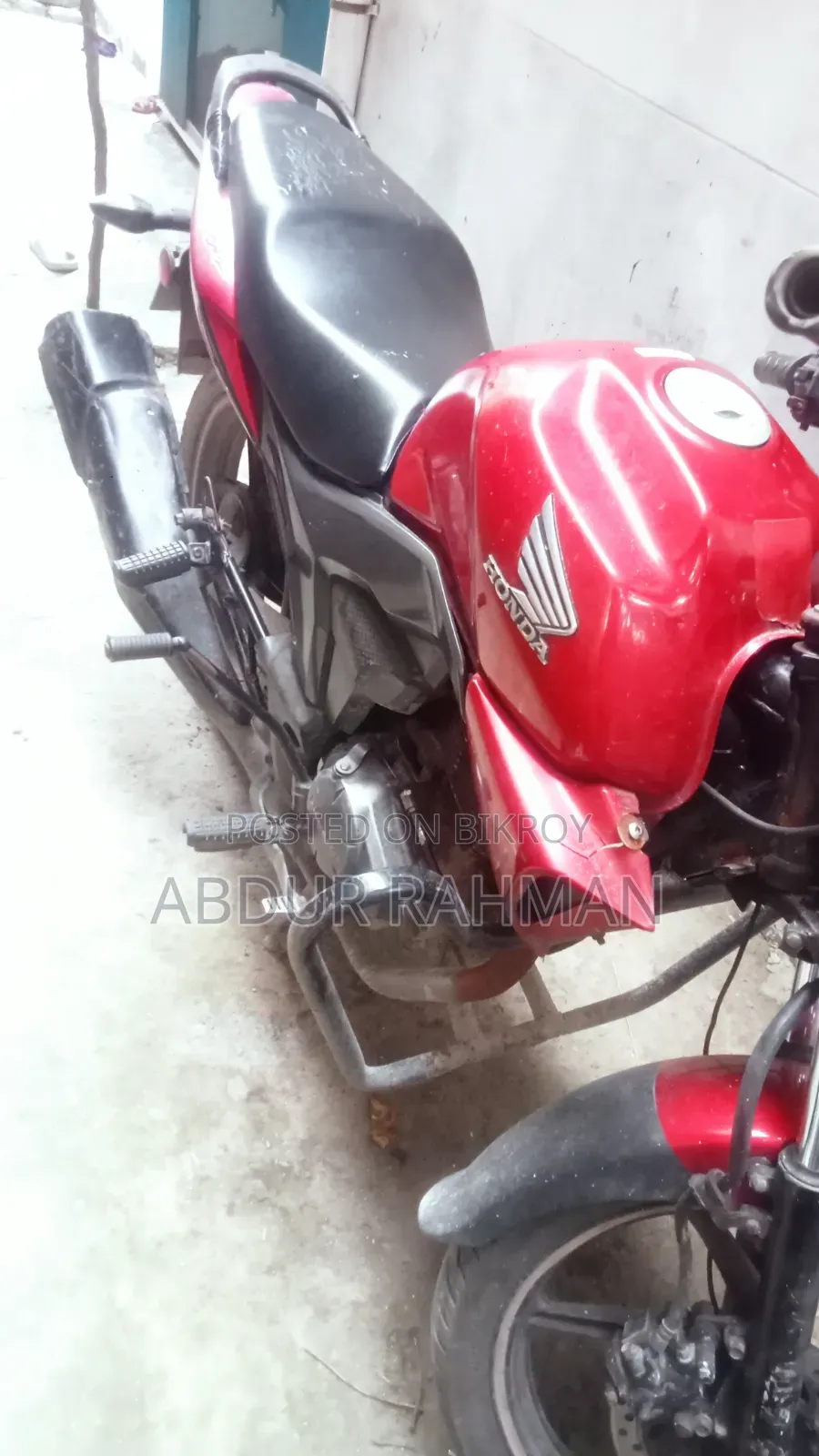 Honda CB 2017 Red