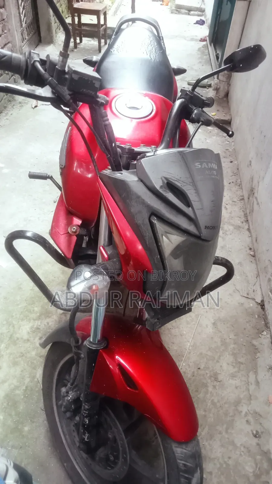 Honda CB 2017 Red