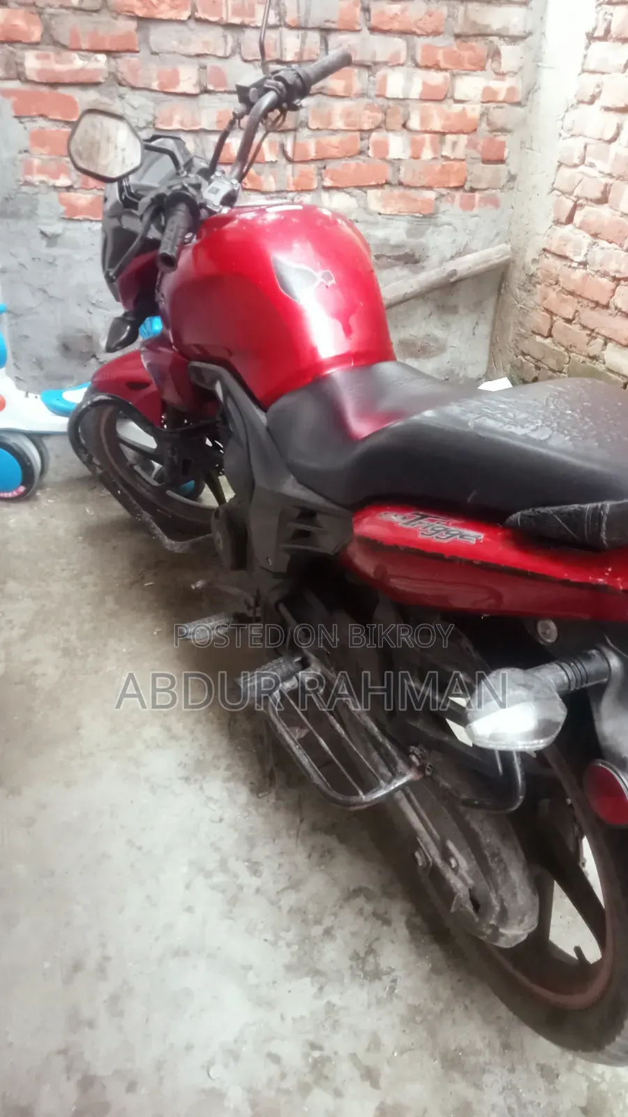 Honda CB 2017 Red