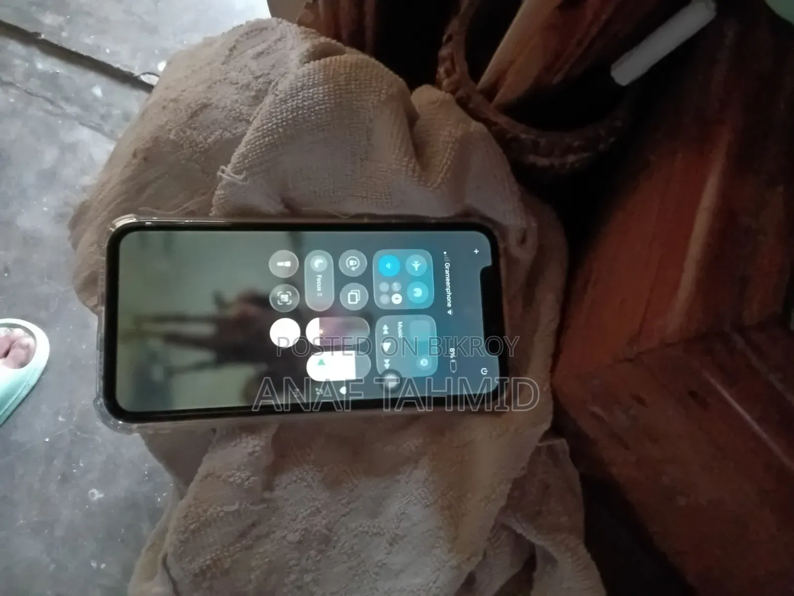অ্যাপল আইফোন ১১ ১২৮ জিবি সাদা