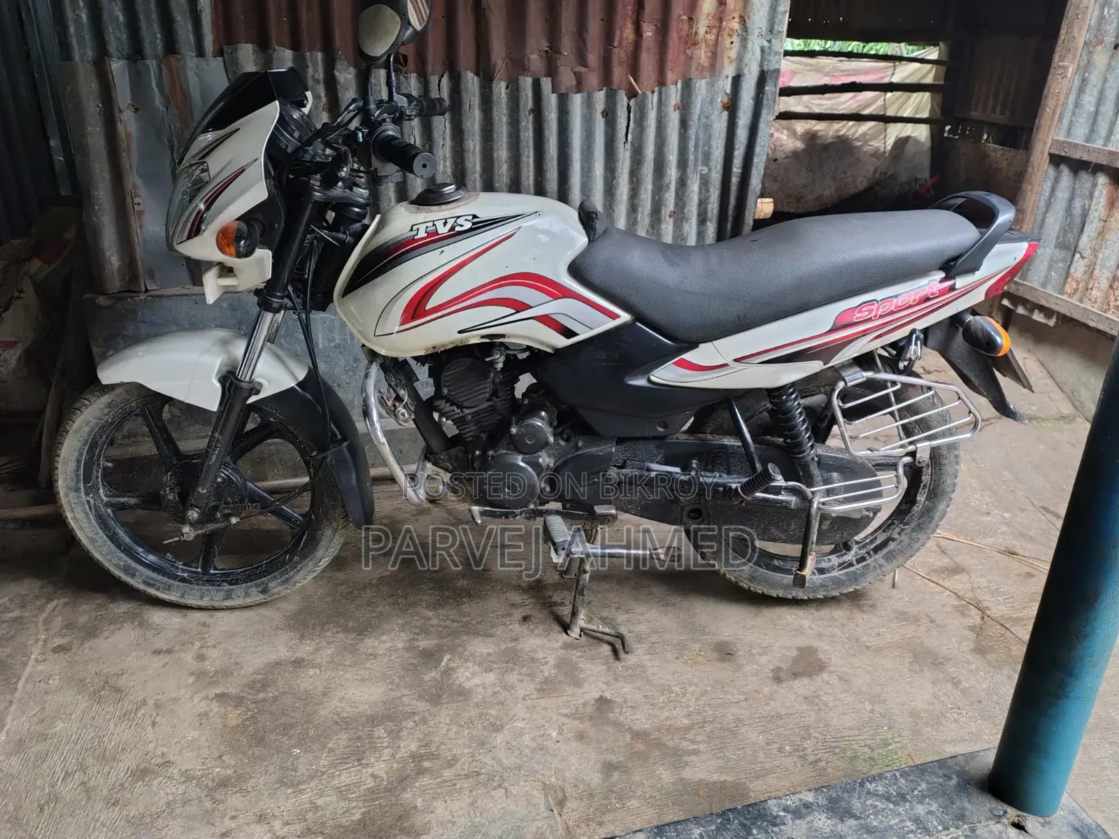টিভিএস মেট্রো ২০১৫ হোয়াইট