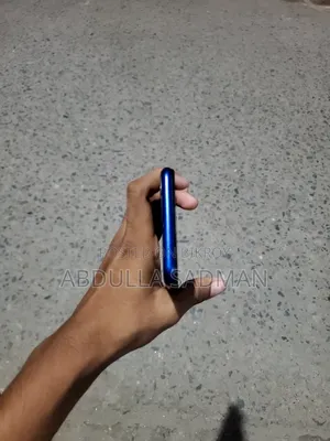 Vivo Y17 64 GB Blue