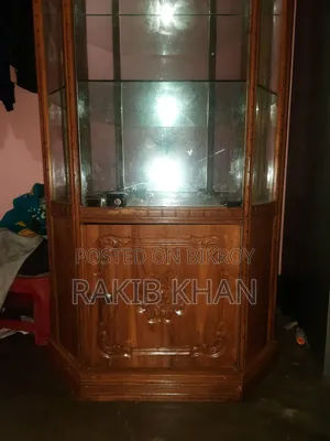 চিটাগাং সেগুন কাঠের, দেয়াল শোকেস