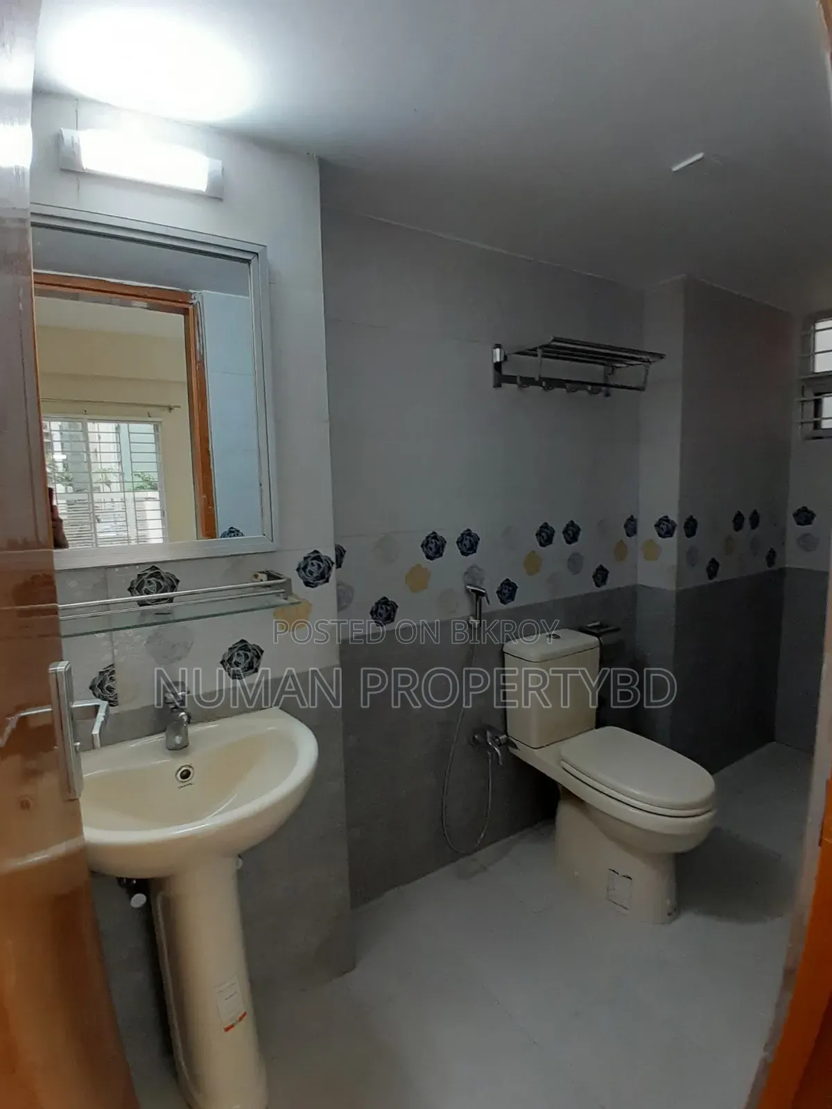 4bdrm Apartment in Numan Property Bd, Basundhara for rent