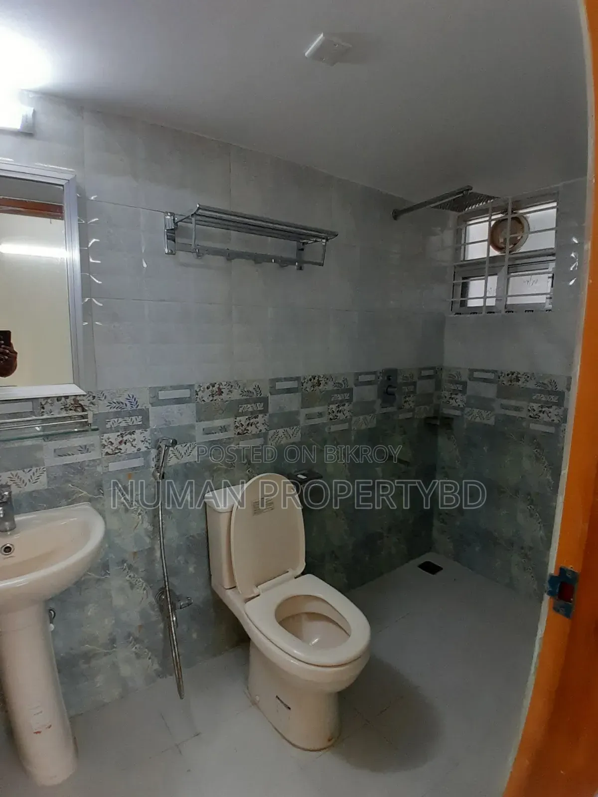 4bdrm Apartment in Numan Property Bd, Basundhara for rent