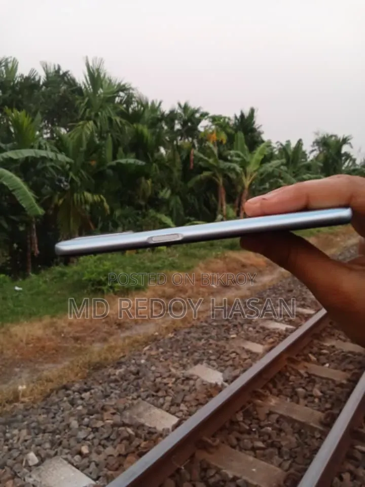 New Realme 7 5G 128 GB Silver