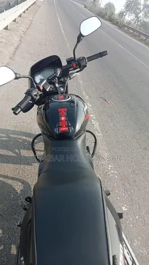 বাজাজ পালসার ১৫০ ২০১৮ ব্ল্যাক