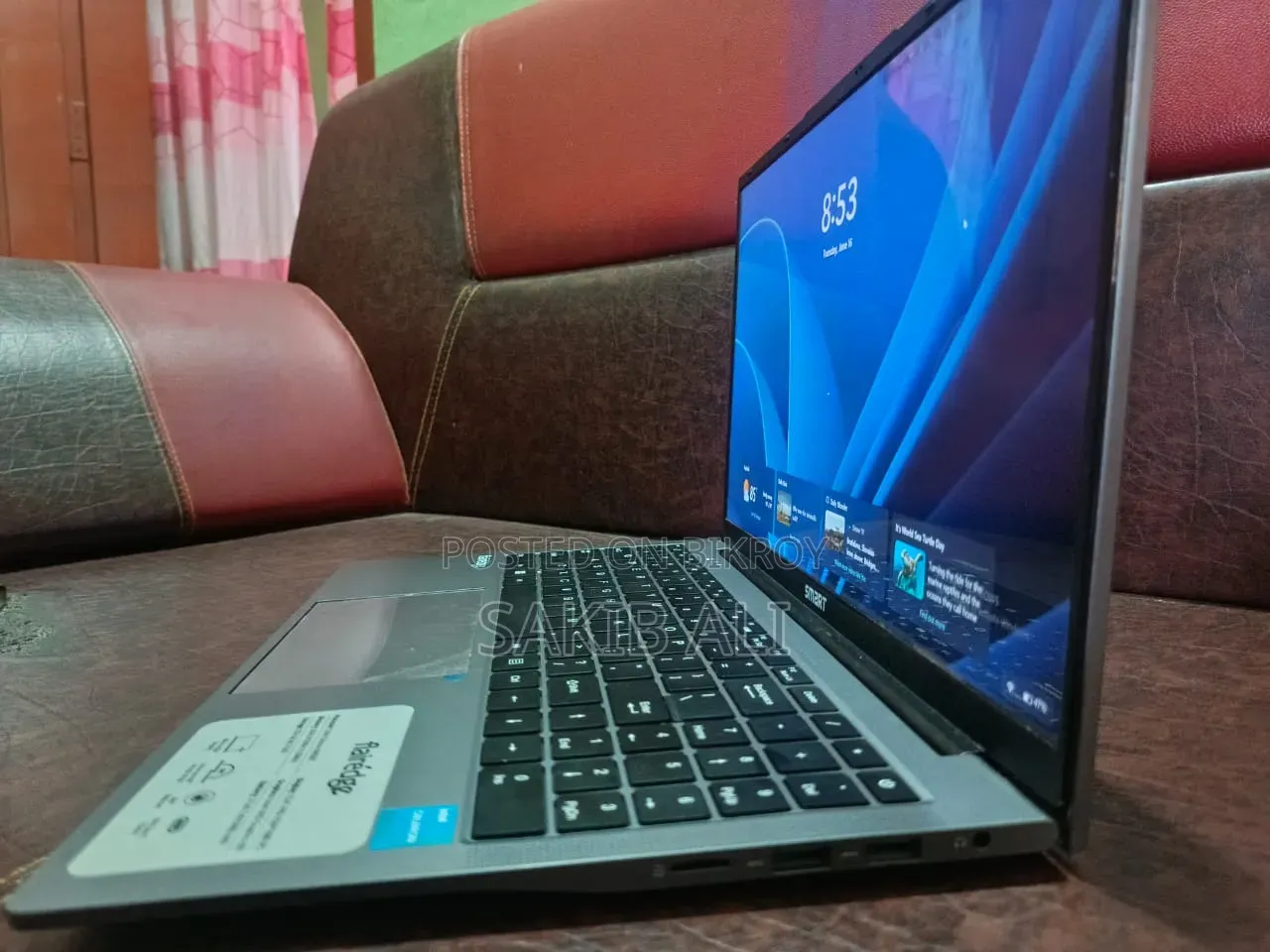Laptop 8GB Intel Core I3 HDD+SSD 256GB