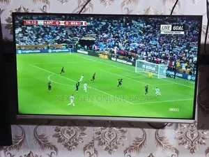 Toshiba 32" Voice Borderless LED TV (With Replacement Guarantee)