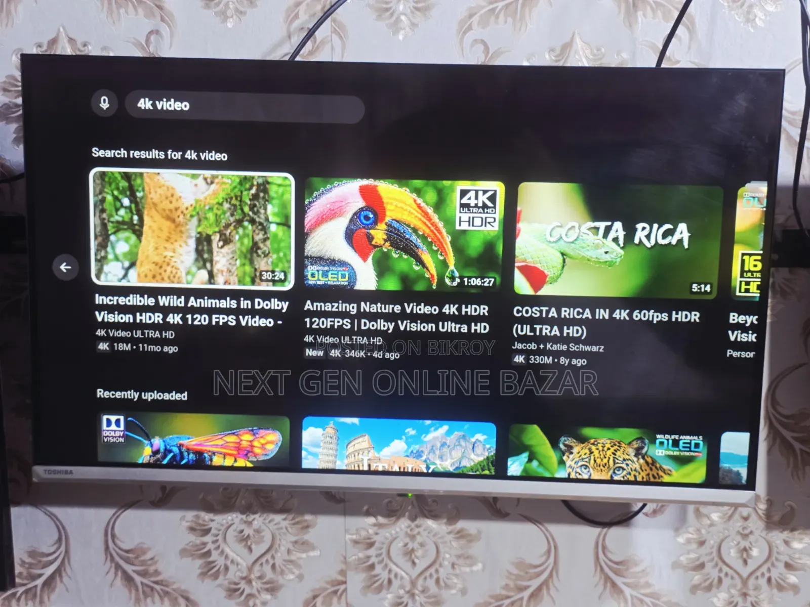 Toshiba 32" Voice Borderless LED TV (With Replacement Guarantee)