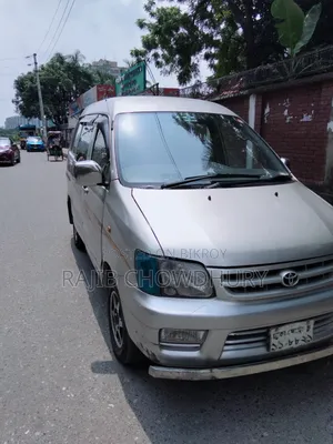 টয়োটা নোয়া ২.০ অল-হুইল ড্রাইভ (৮ সিটার) ২০০৩ সিলভার