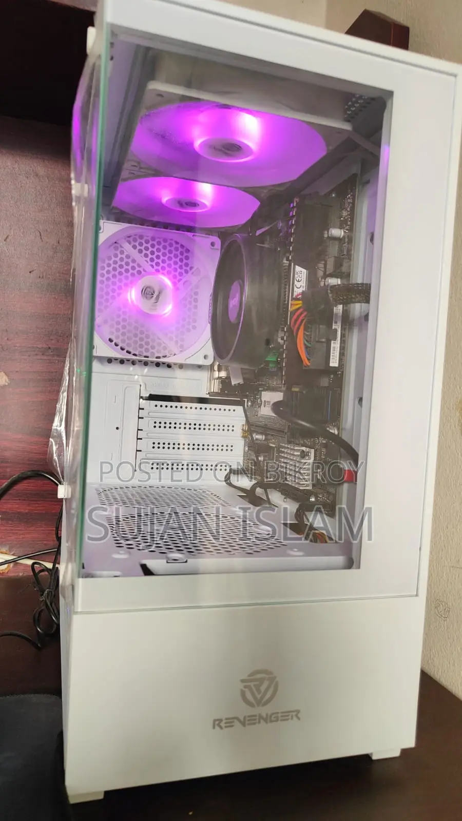 Desktop Computer MSI Model 8GB AMD Ryzen 5 SSD 512GB