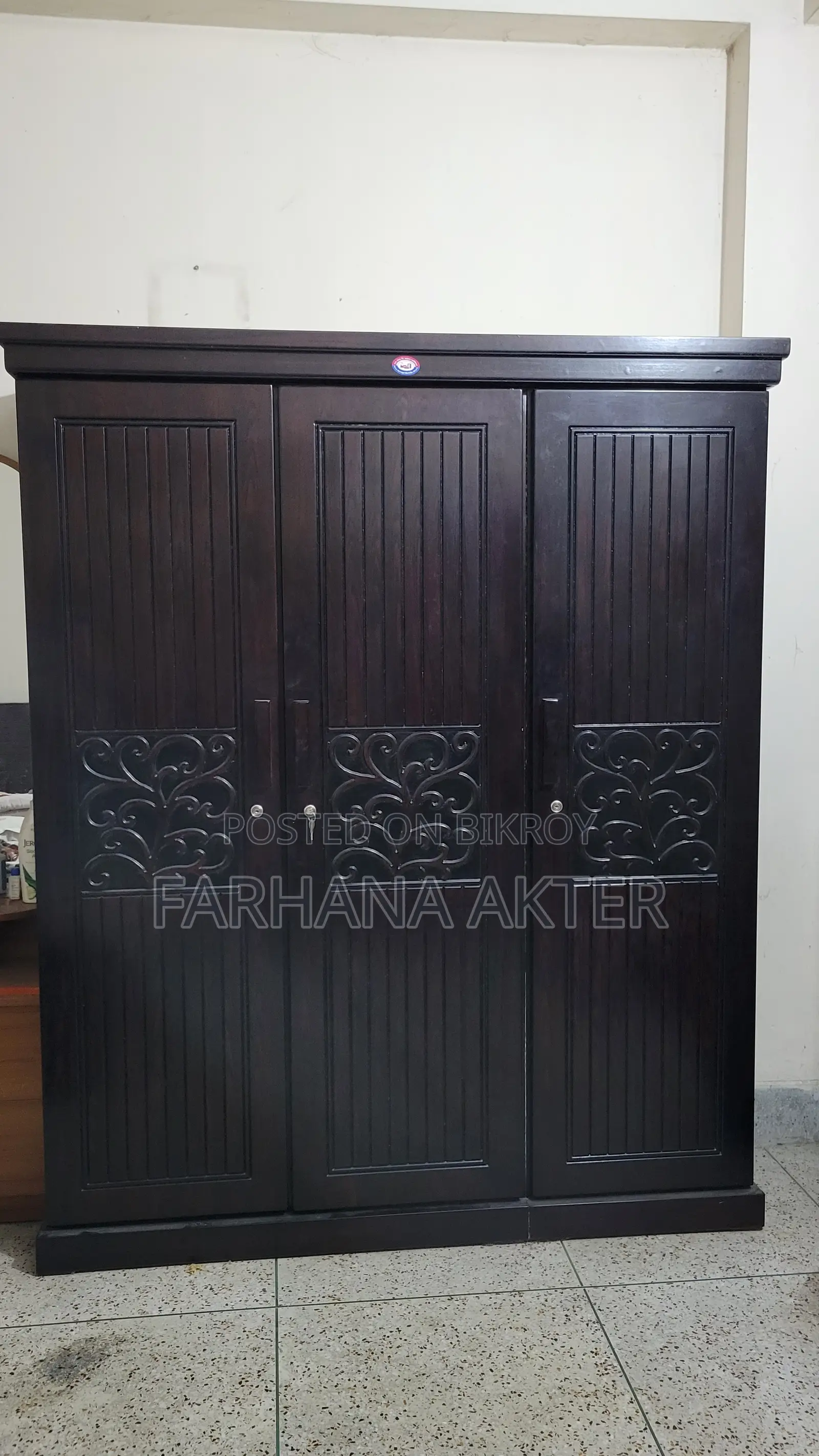 Almirah Malaysian Wood