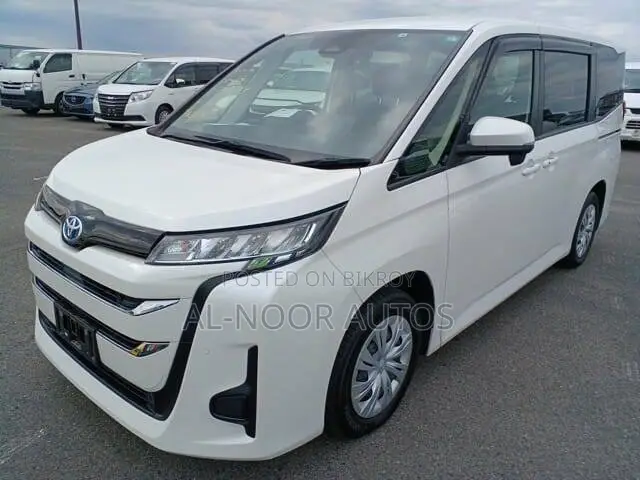 Toyota Noah 2022 Pearl