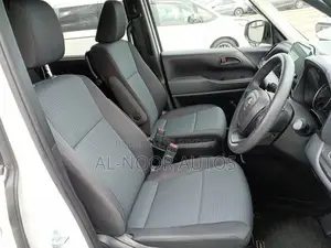 Toyota Noah 2022 Pearl