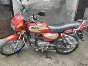 Honda 2010 Red