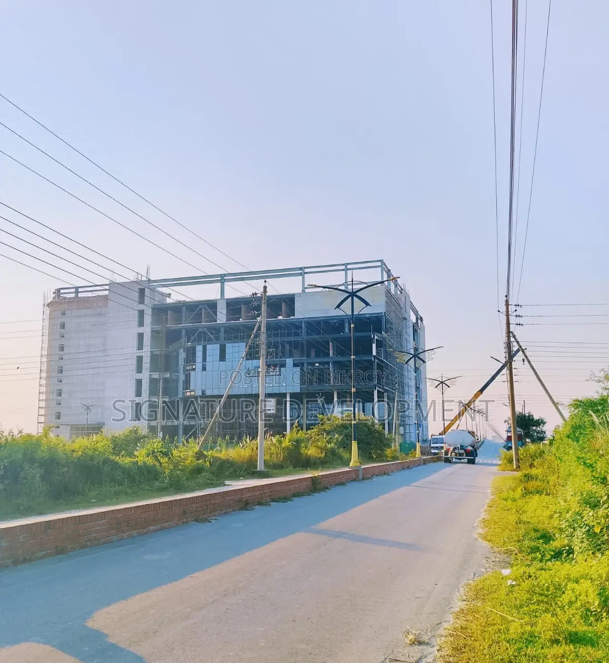 P-block // 5 Katha // South-facing // Plot Sale // Bashundhara R/A
