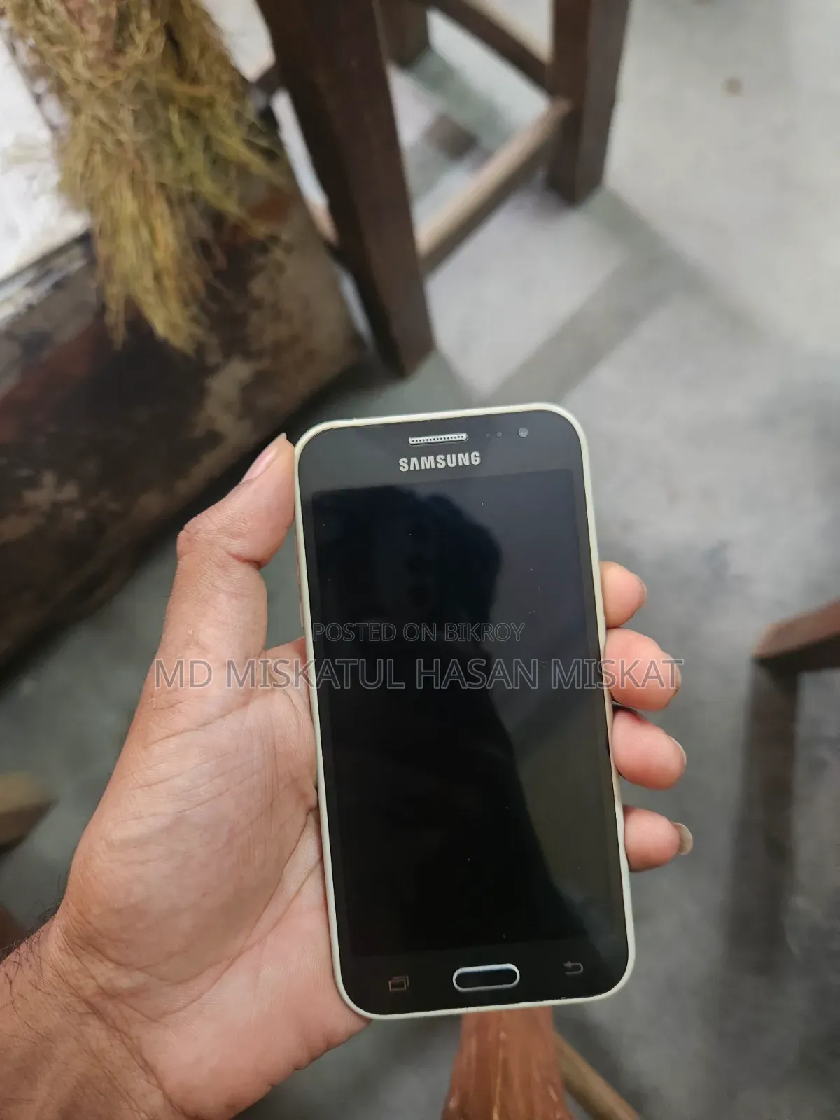 Samsung Galaxy J2 8 GB Silver