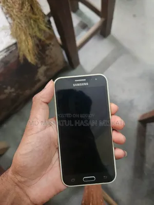 Samsung Galaxy J2 8 GB Silver