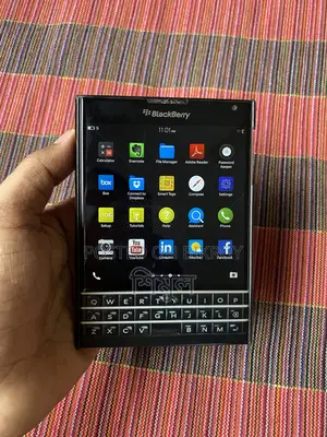 BlackBerry Passport 32 GB Black