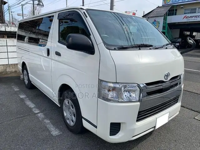 Toyota HiAce 2021 Pearl