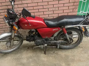 Honda 2007 Red