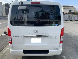 Toyota HiAce 2021 Pearl