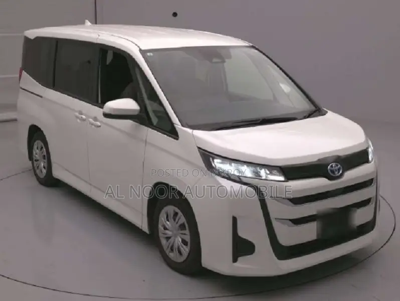 Toyota Noah 2022 Pearl