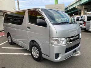 Toyota HiAce 2021 Silver