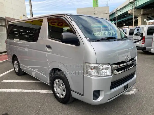 Toyota HiAce 2021 Silver