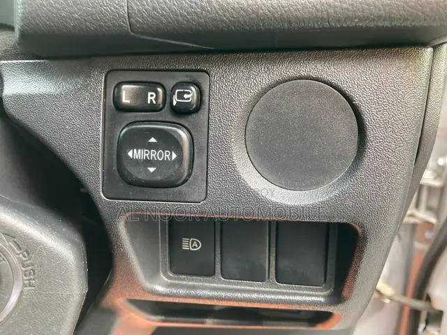 Toyota HiAce 2021 Silver