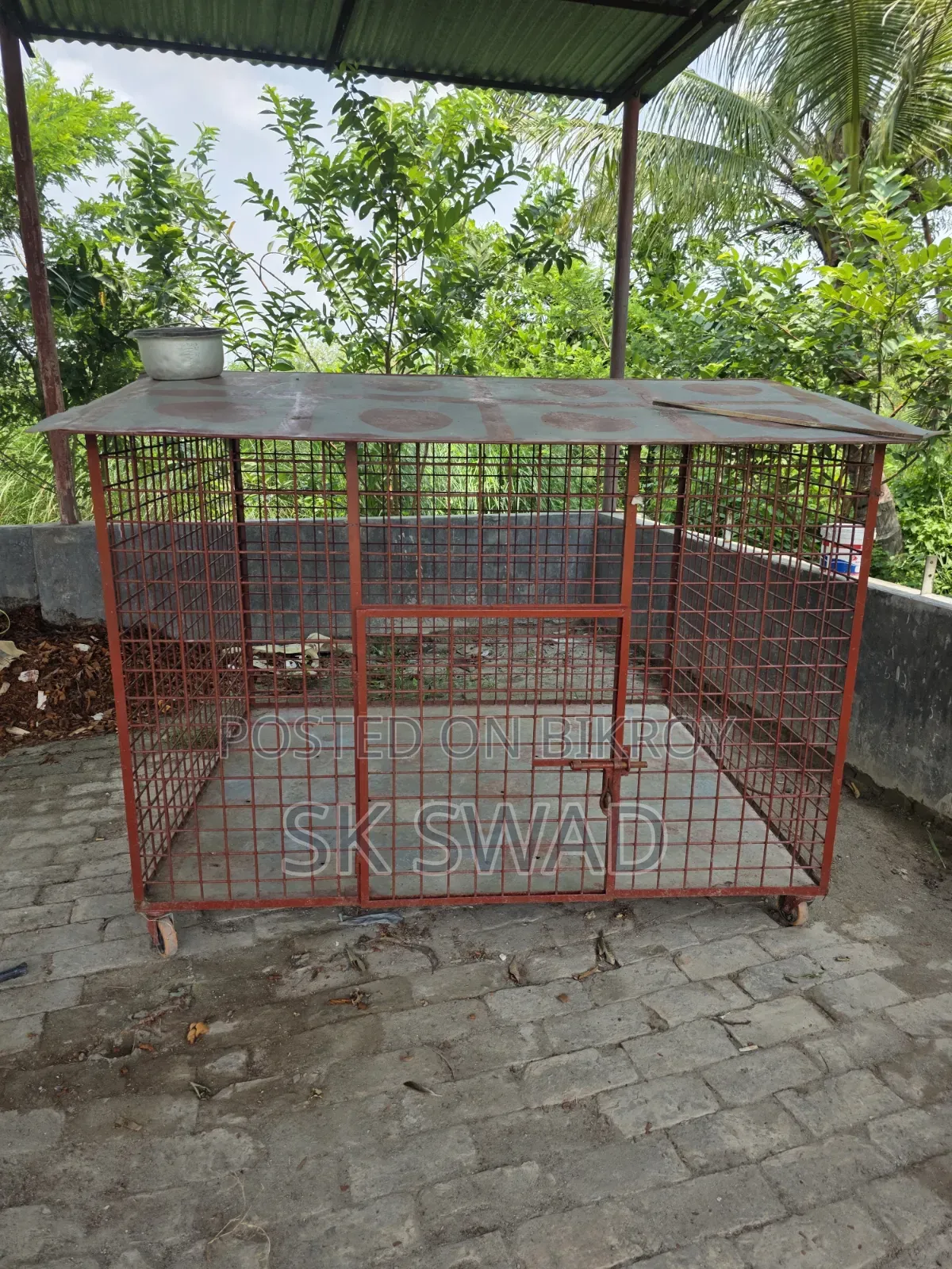 পশুর খাঁচা