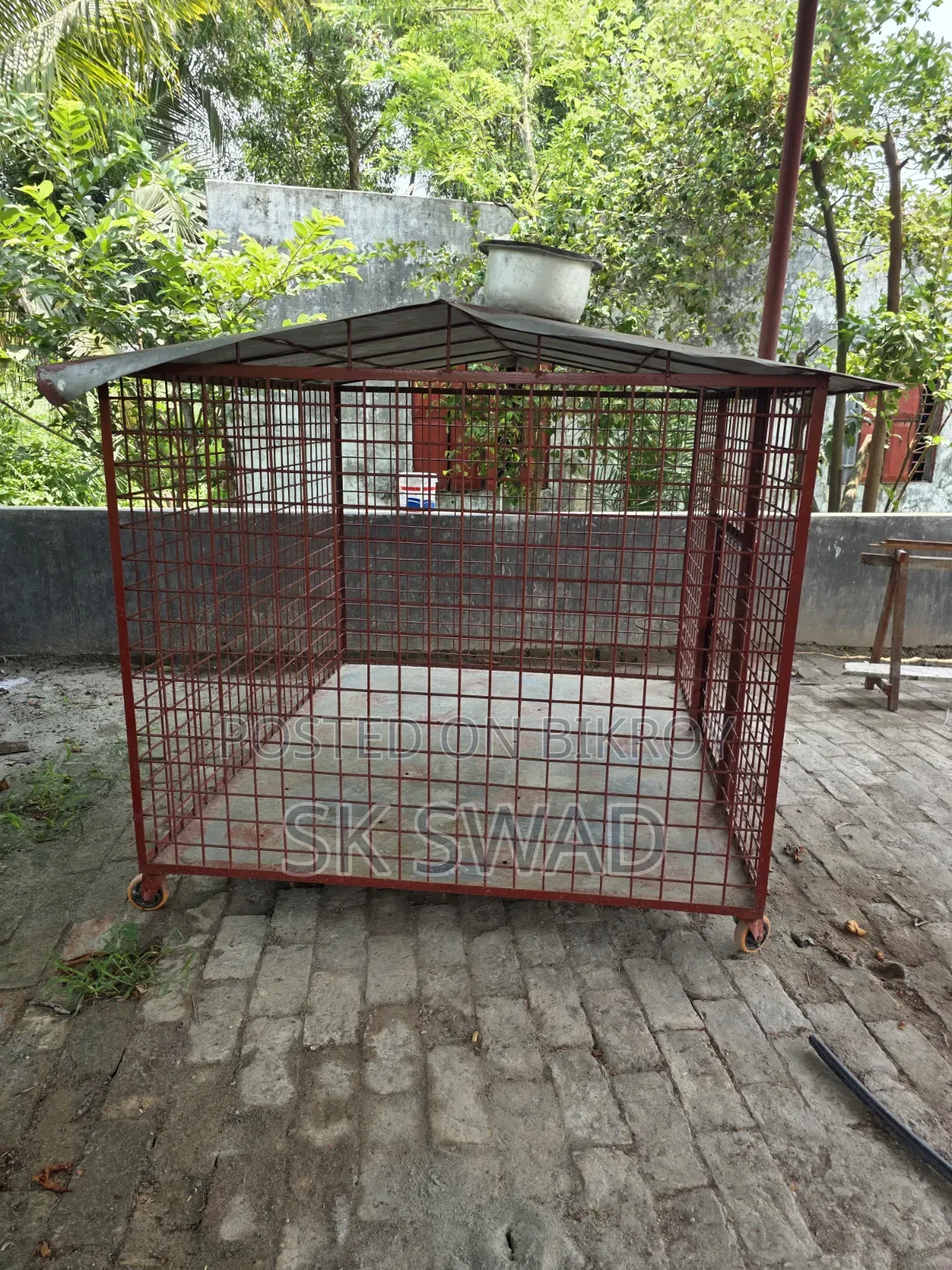 পশুর খাঁচা
