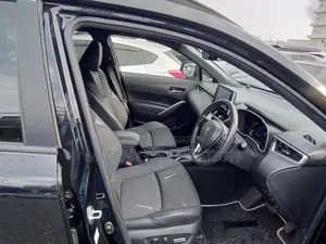 Toyota Harrier Hybrid Z 2021 Pearl