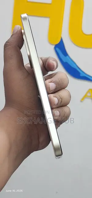 রিয়েলমি ১৬ প্রো ২৫৬ জিবি গোল্ড