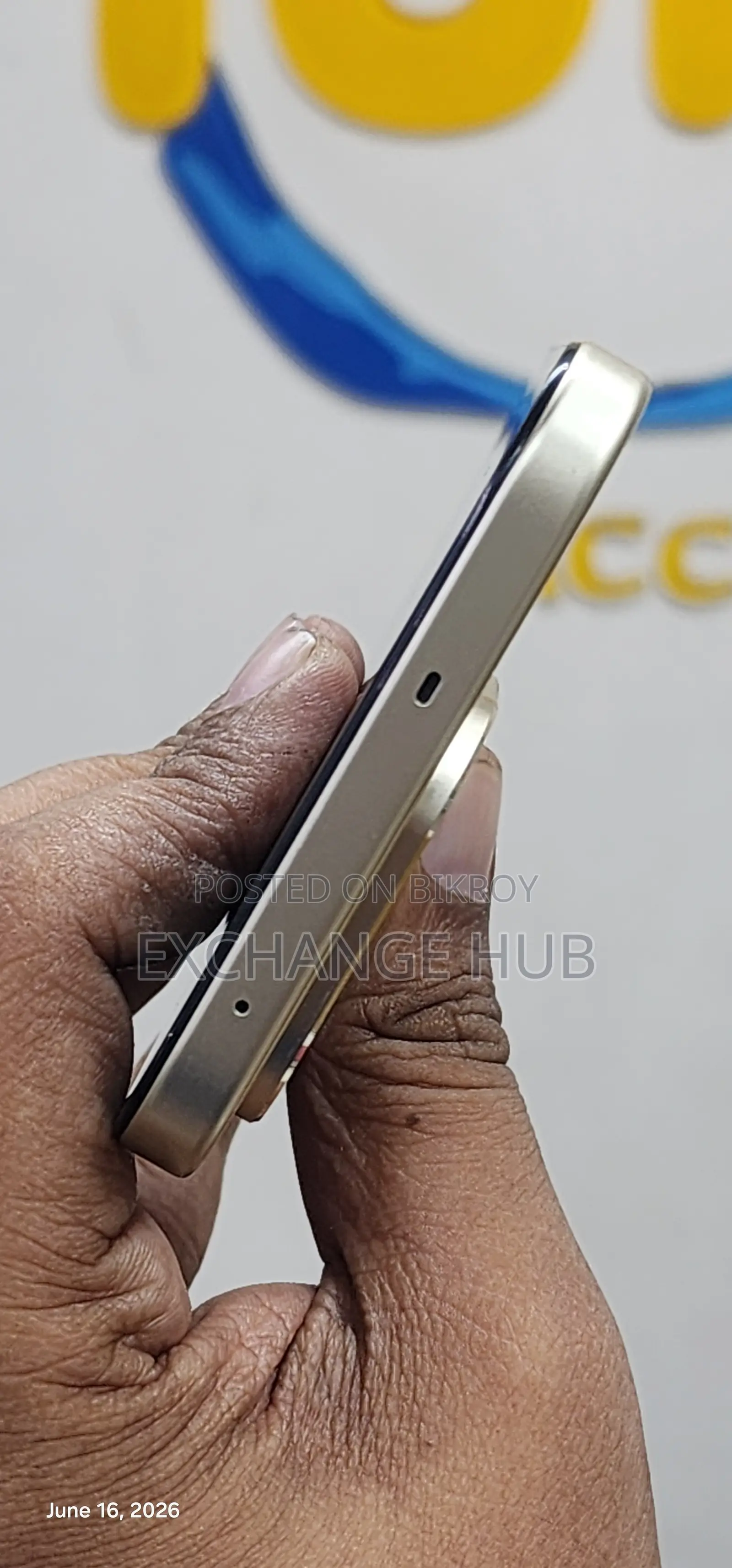 রিয়েলমি ১৬ প্রো ২৫৬ জিবি গোল্ড