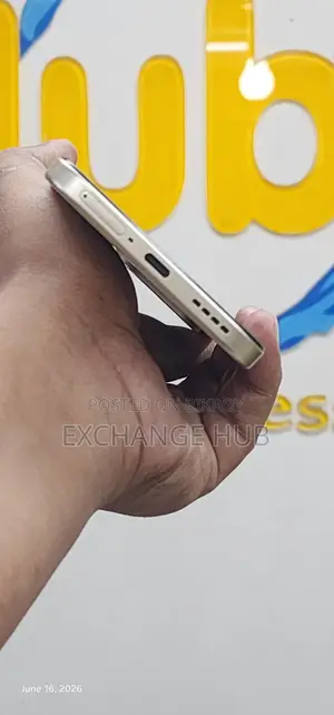 রিয়েলমি ১৬ প্রো ২৫৬ জিবি গোল্ড