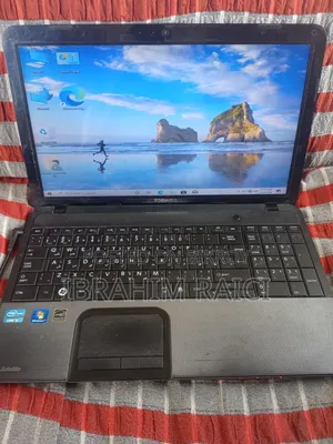 Laptop Toshiba Satellite C870 4GB Intel Core I5 HDD 1T