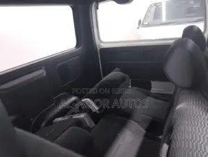 Toyota HiAce 2021 Pearl