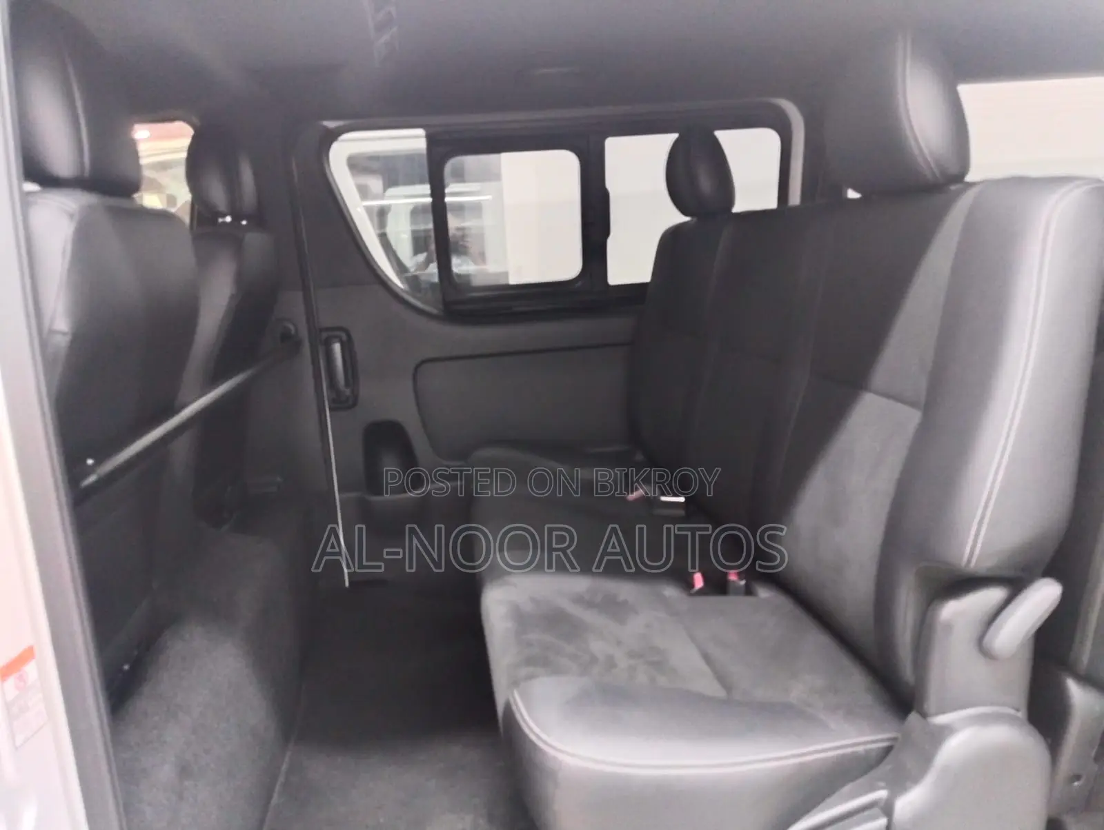 Toyota HiAce 2021 Pearl