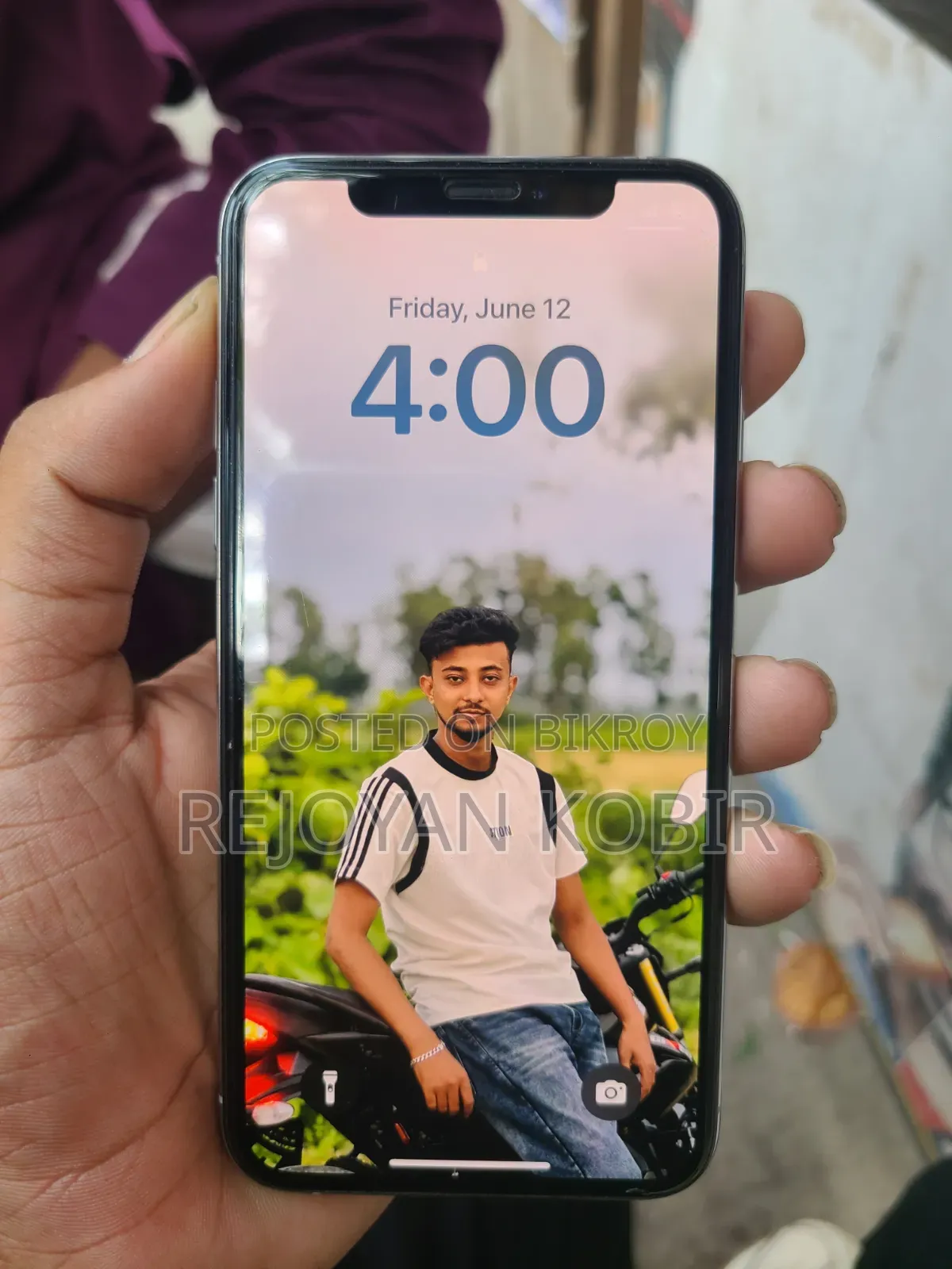 Mobile Phone 64 GB