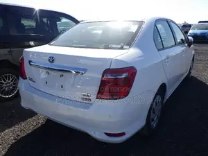 Toyota Axio 2022 White