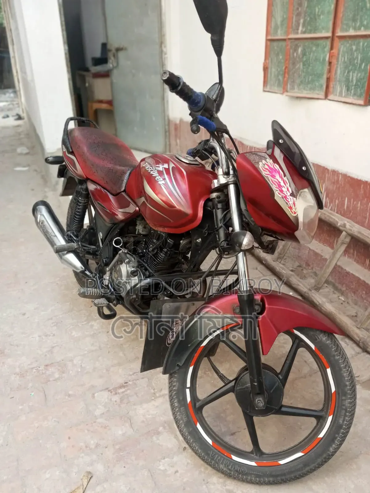 বাজাজ ডিসকভার ১১০ ২০১২ লাল
