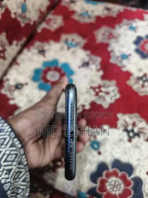 অ্যাপল আইফোন ১১ ৬৪ জিবি কালো