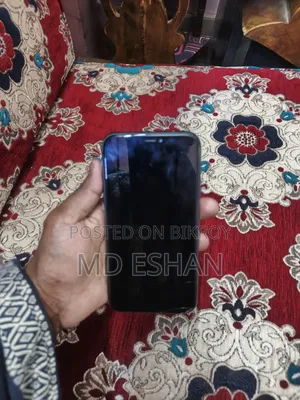 অ্যাপল আইফোন ১১ ৬৪ জিবি কালো